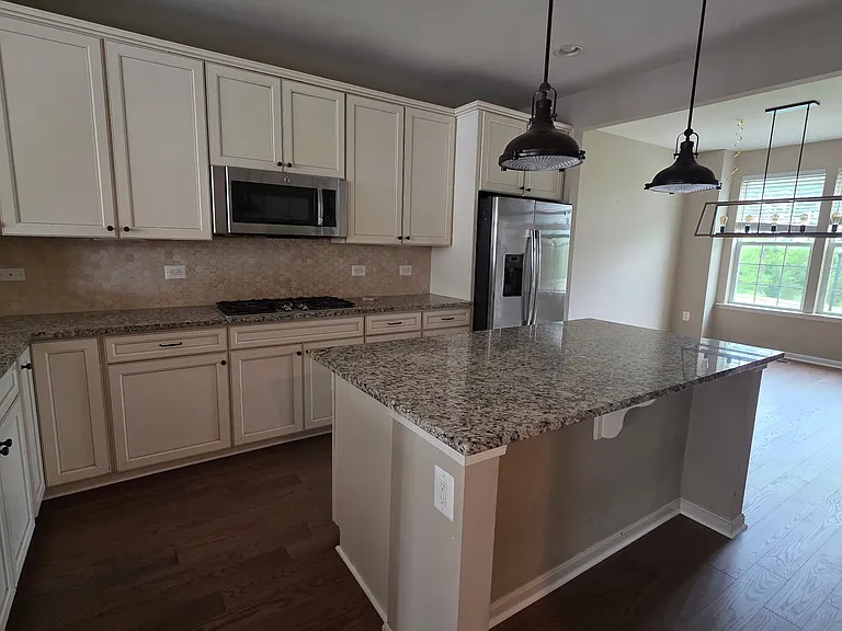 1120 Bayberry Ln #1 — Photo 22