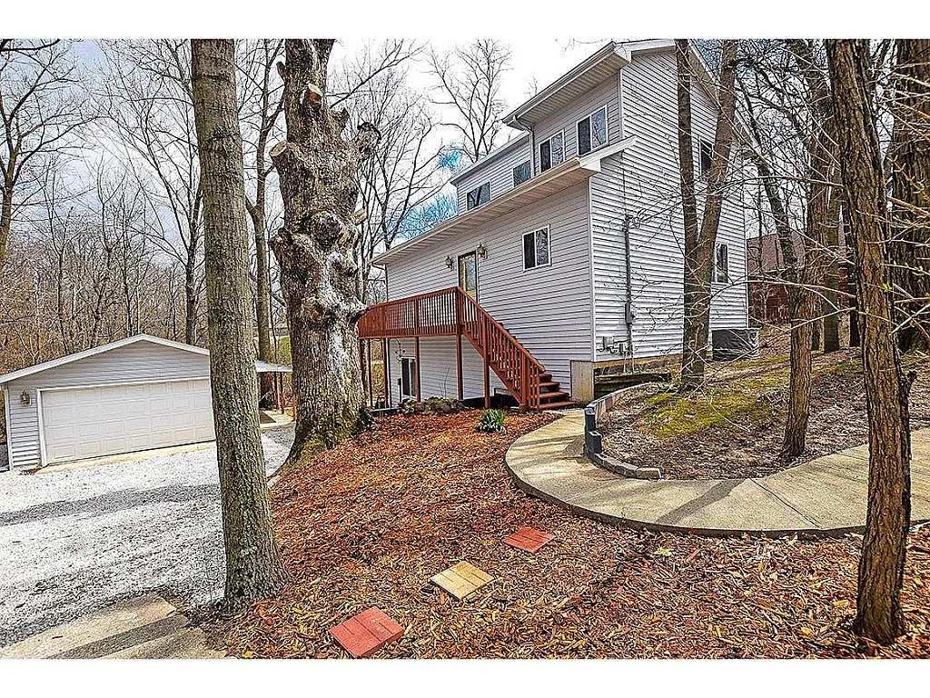 626 N Cove Ct photo 1