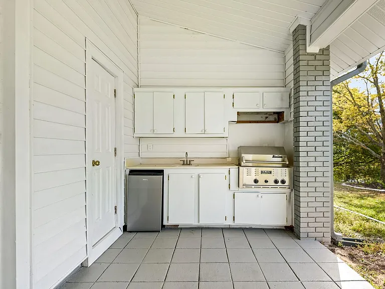 83 Lake Lorraine Cir — Photo 48