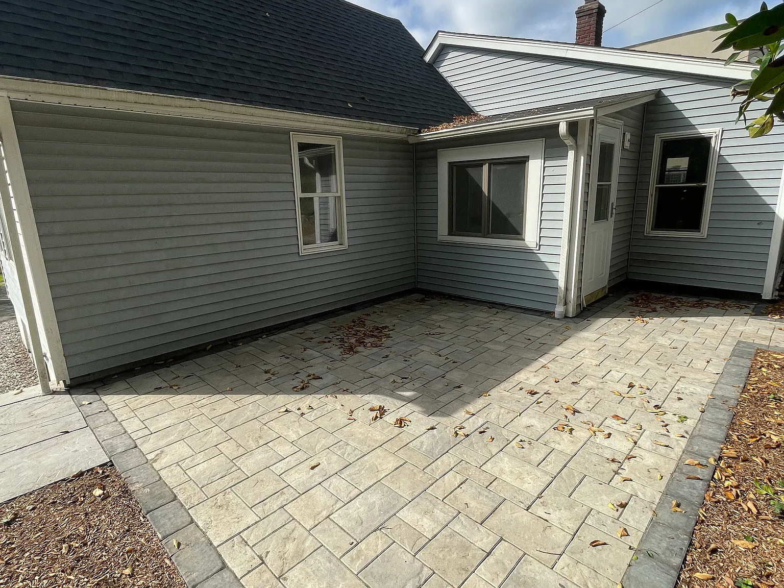 2 bed, $2,600 — Photo 4