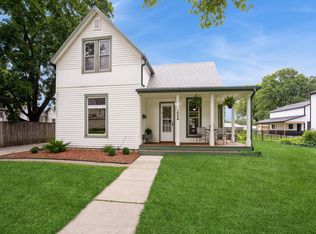 1004 E Salem Ave, Indianola, IA 50125