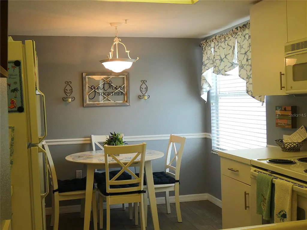 9320 Clubside Cir — Photo 3
