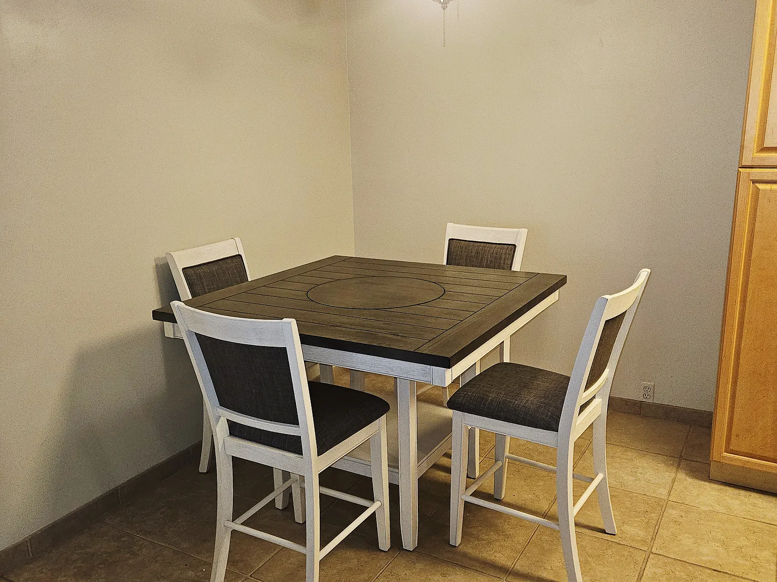 1 bed, 653 sqft, $3,200 — Photo 2