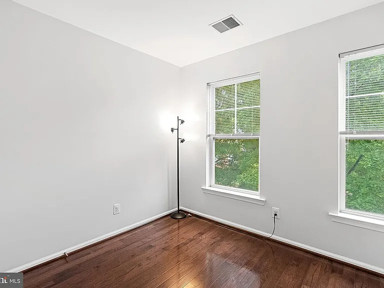 43116 Autumnwood Sq — Photo 13