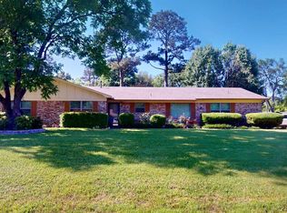 6013 Sleepy Hollow Ave, Texarkana, TX 75503