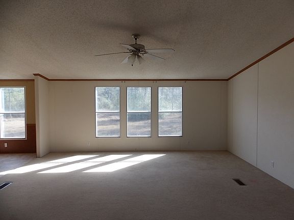 4th image of 10822 Hillcrest Dr