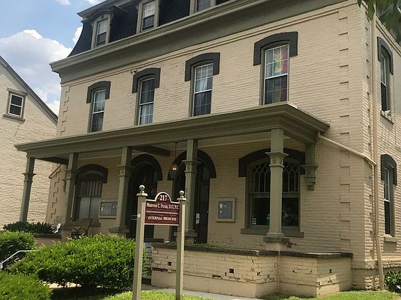 3rd image of 215-217 W Broad St #4