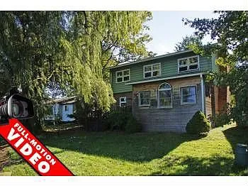 8689 Hidden Lake Dr photo 1