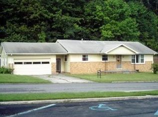 116 Chestnut St, Gallitzin, PA 16641