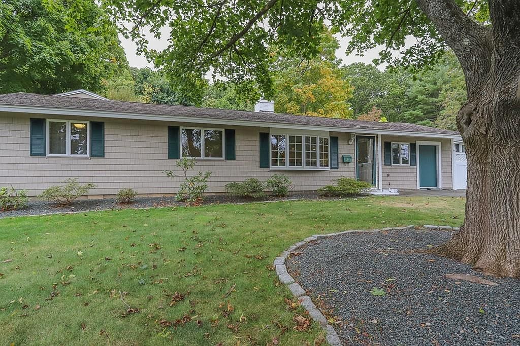 26 Trask Rd Peabody MA 01960 Zillow