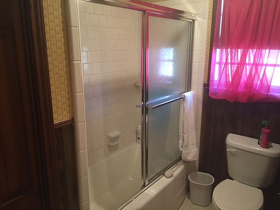 5th image of 339 Magnolia St