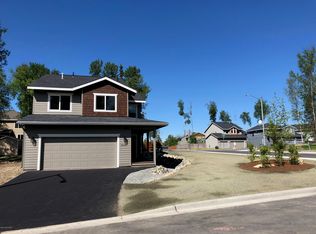 13142 Chase Cir, Eagle River, AK 99577