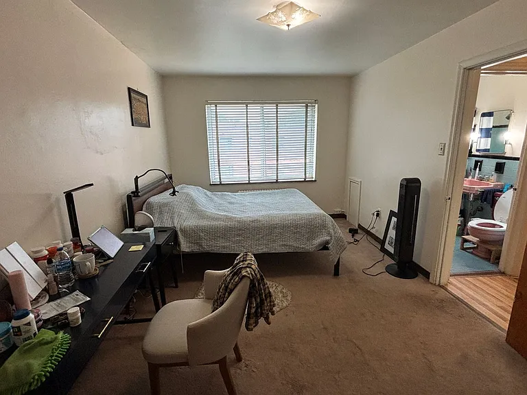 5600 5th Ave — Photo 93