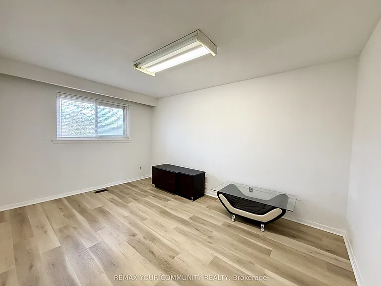 17 Regatta Cres #UPPER — Photo 11