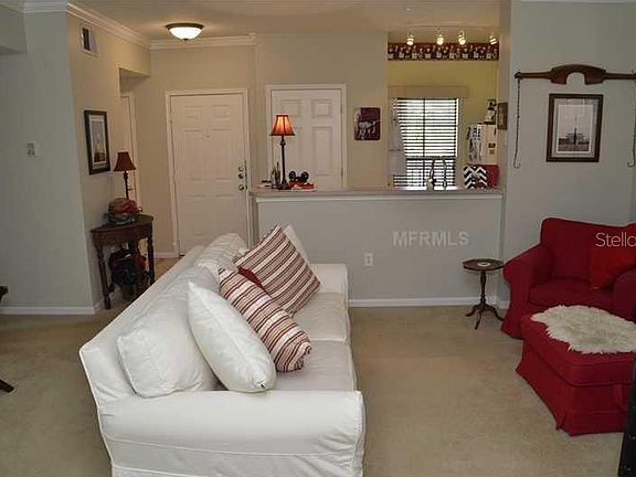 5th image of 637 Celebration Ave #637