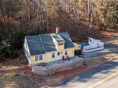 109 River Rd, Unionville, CT, 06085