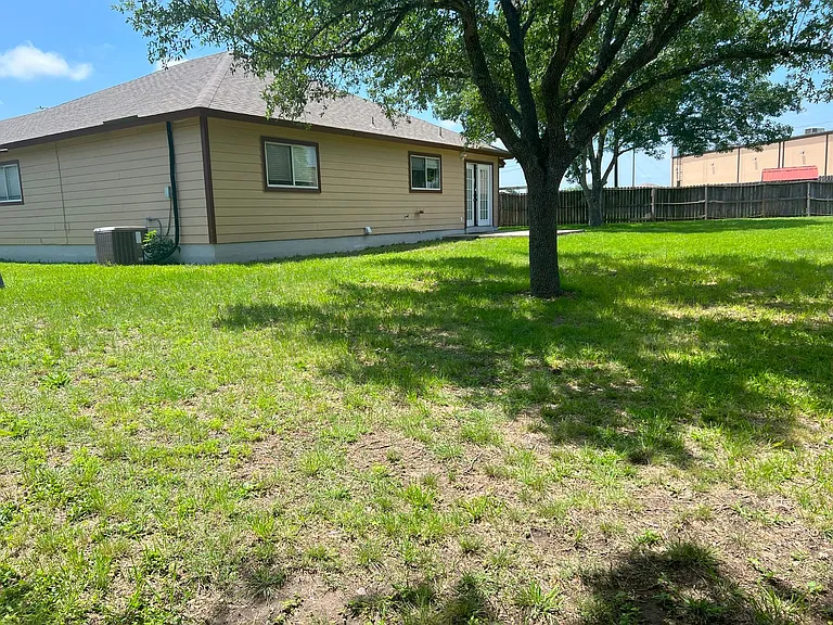 8227 Club Meadow Dr — Photo 23