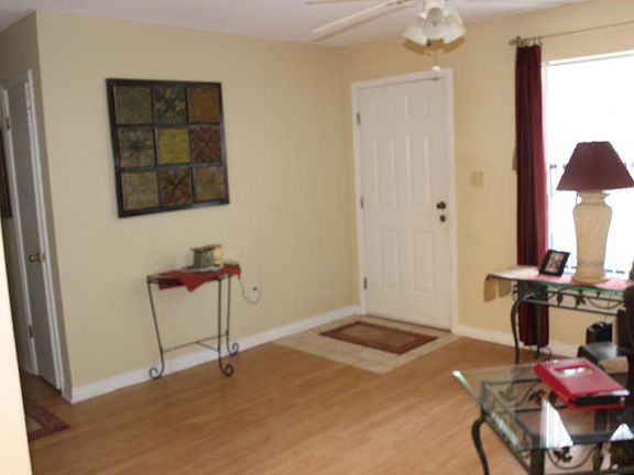 2nd image of 215 Brittany Ln