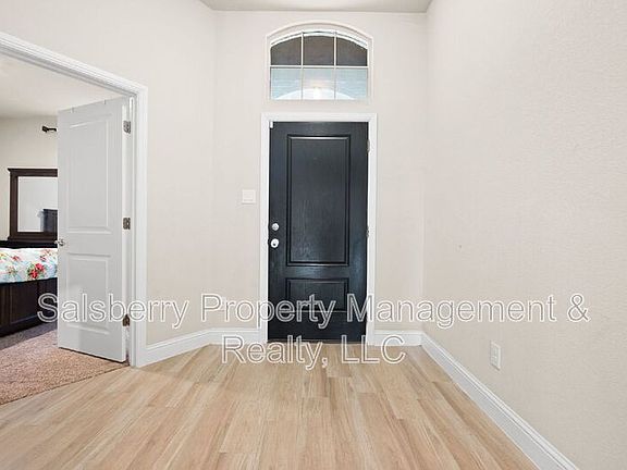 4th image of 1413 Millerbird Way