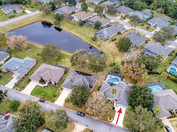 3rd image of 15 Meadow Brooke Ln