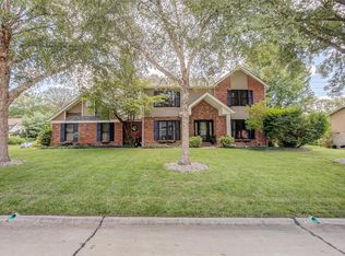 420 Springwood Dr, Belleville, IL