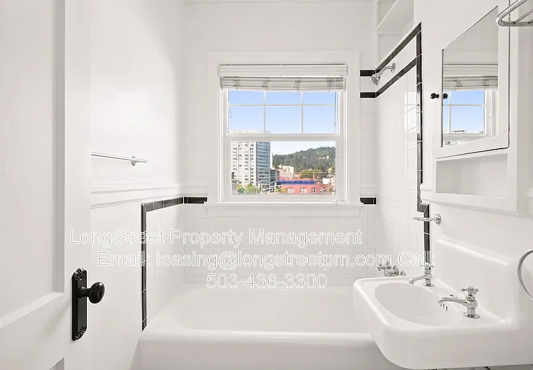 20 NW 16th Ave #406 — Photo 12