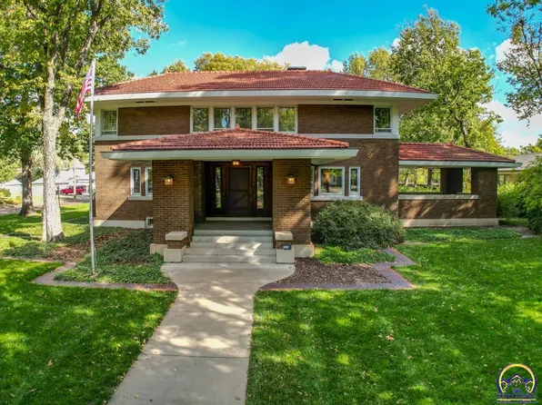 400 SW Greenwood Ave, Topeka, KS 66606