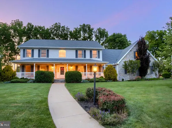 1315 Carriage House Rd, Middletown, PA 17057