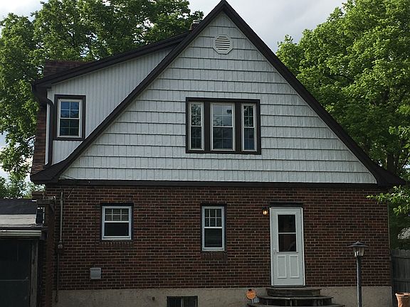 4th image of 2517 W Koenig St