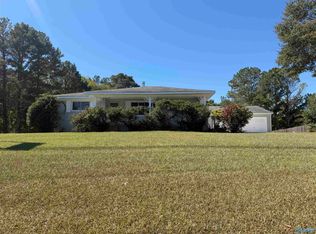 26 Hickory Cir, Union Grove, AL 35175
