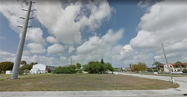 1st image of 4710 Santa Barbara Blvd
