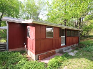 299 Seldon Emerson Rd, Cedar Mountain, NC 28718