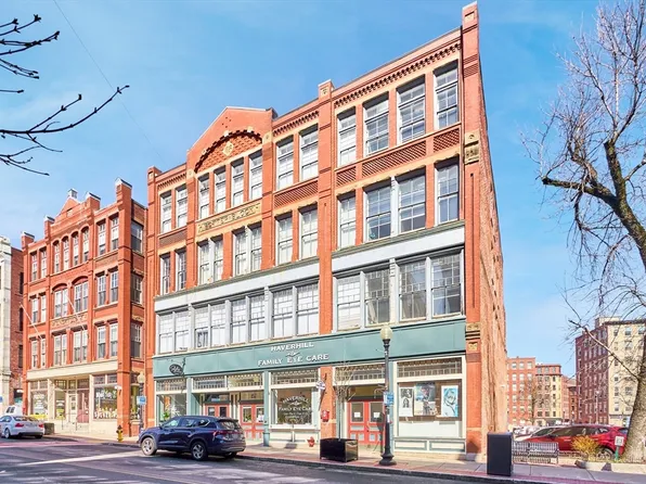 57 Washington St APT 3D, Haverhill, MA 01832