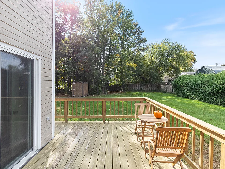 250 Grey Birch Dr