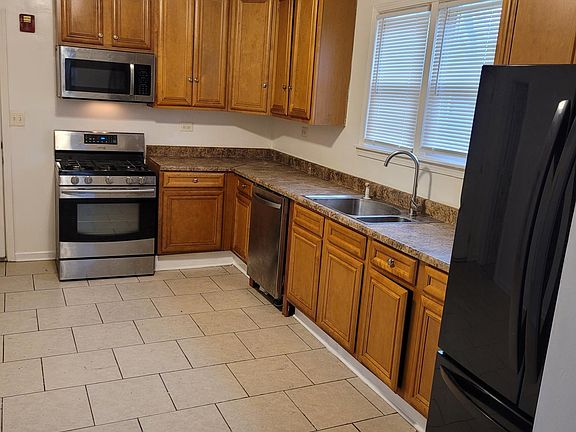 2nd image of 101 Hyde Park Ave #1E