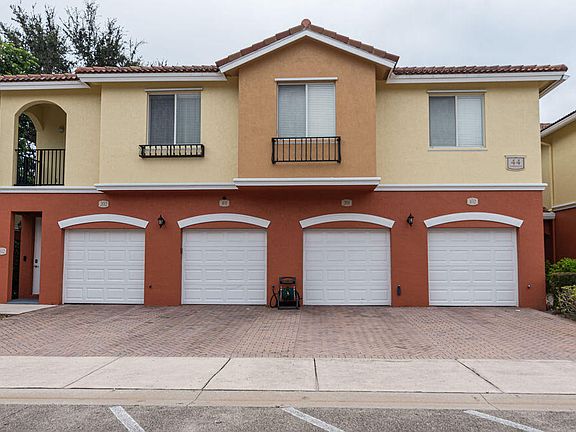 2nd image of 44 SE Sedona Cir APT 102