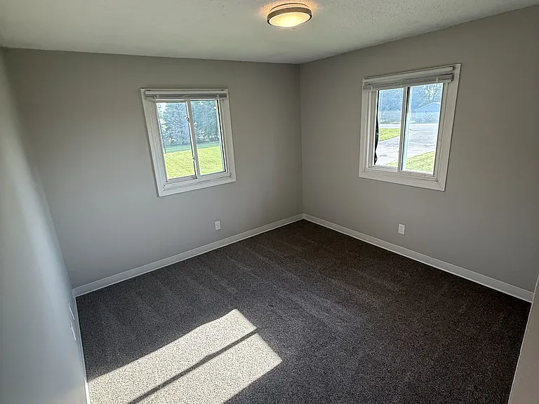 1014-1028 Shagbark Dr #16 — Photo 9