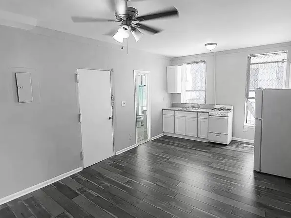 135 Lawrence Street image 1 of 6