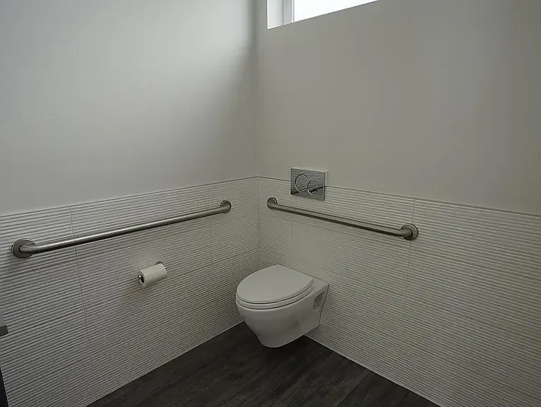 1824 E Union St — Photo 21