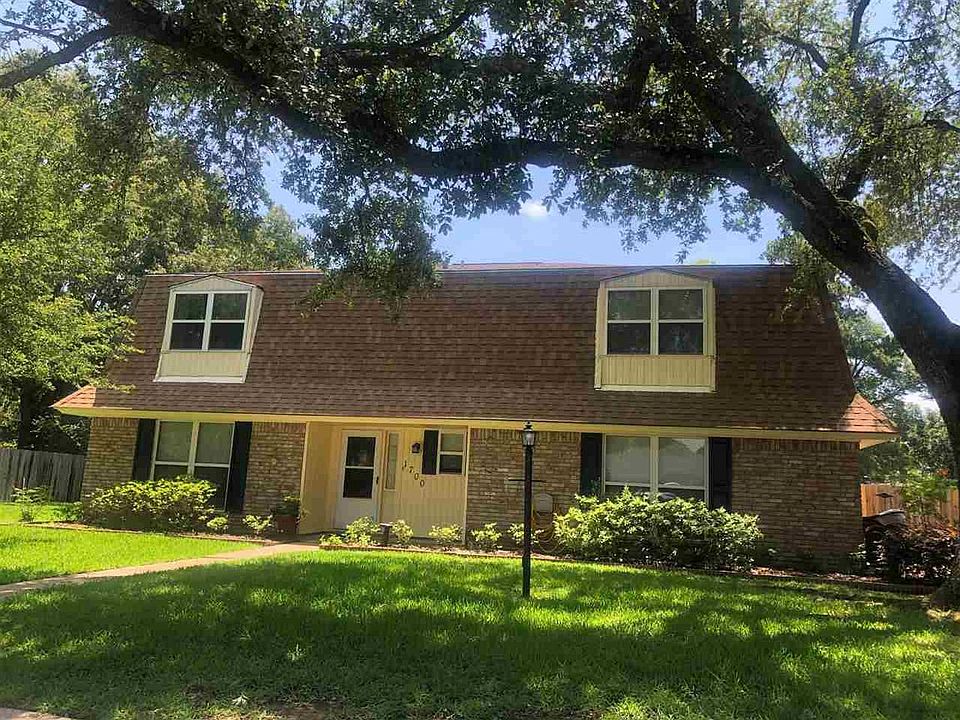 1st image of 1700 Camelot St
