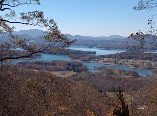 96 Eagles View Holw, Hayesville, NC 28904