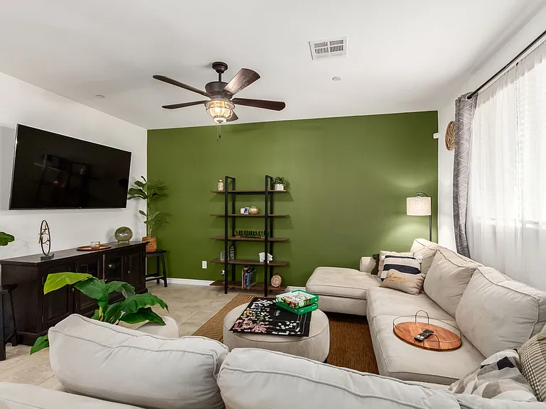 825 Star Estates Ave — Photo 5