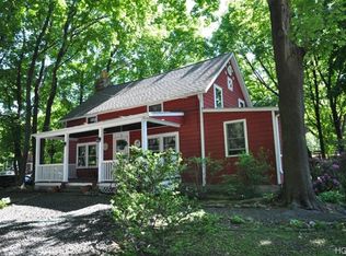 155 Saddle River Rd, Airmont, NY 10952