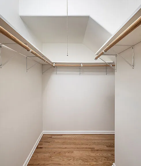 8517 Pickford St — Photo 13