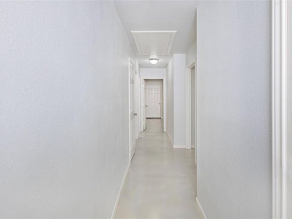 3rd image of 638 Luke St Unit B