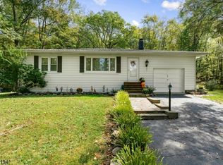 16 Clove Rd, Montague, NJ 07827