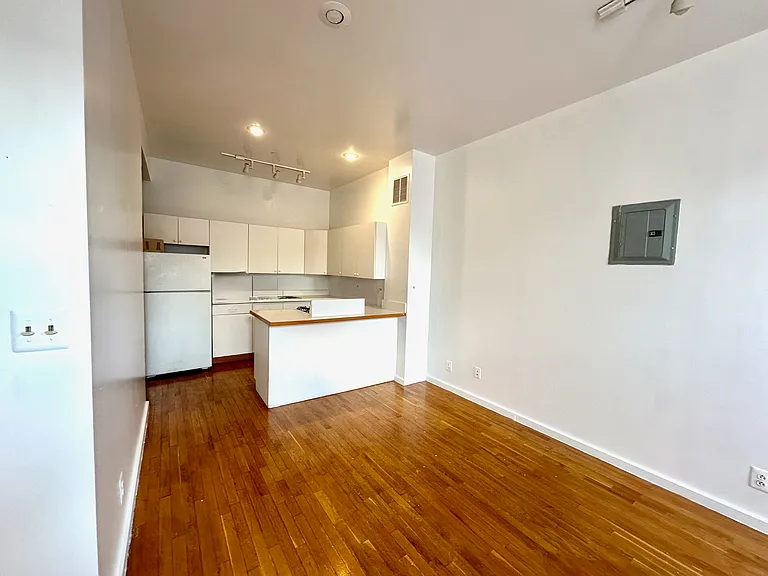 500 W 148th St #5B — Photo 3
