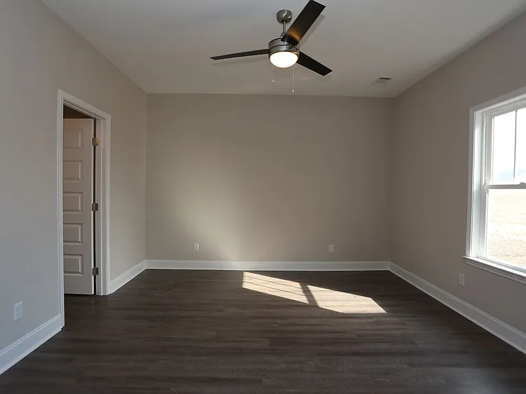 115 Avalon Trce — Photo 8