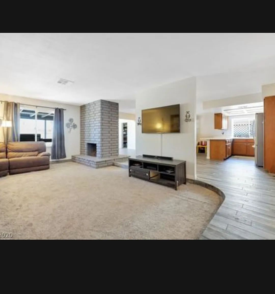 3 bed, 1819 sqft, $2,200 — Photo 4