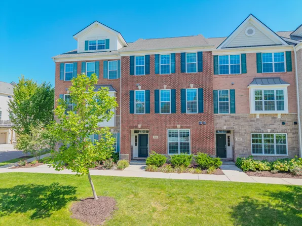 2843 Hardwick Rd, Ann Arbor, MI 48105